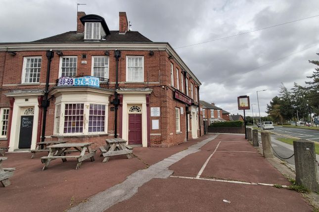 Thumbnail Pub/bar to let in Boothferry Road, Hull