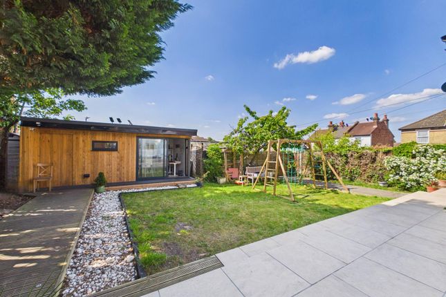 4, Rolleston Road, South Croydon photo 4