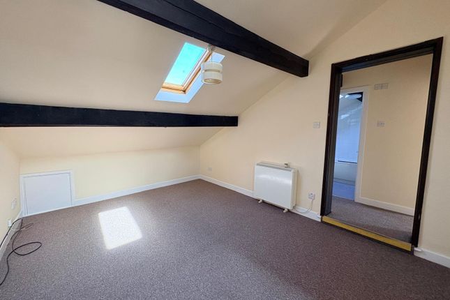 Flat 3, 42, Sackville Street, Skipton photo 2