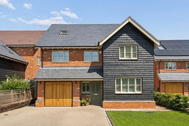 4-bed house on 31, The Old Brickyard, Aylesbury, £940,000