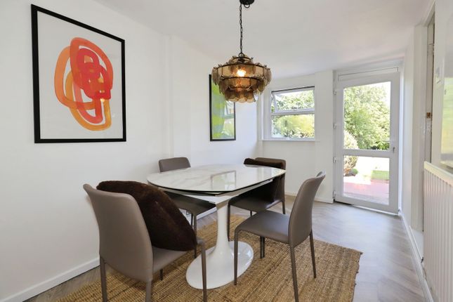 33, Edward Road, Staffordshire photo 4