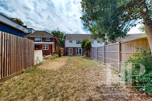 9 Milton Road, Crawley photo 4