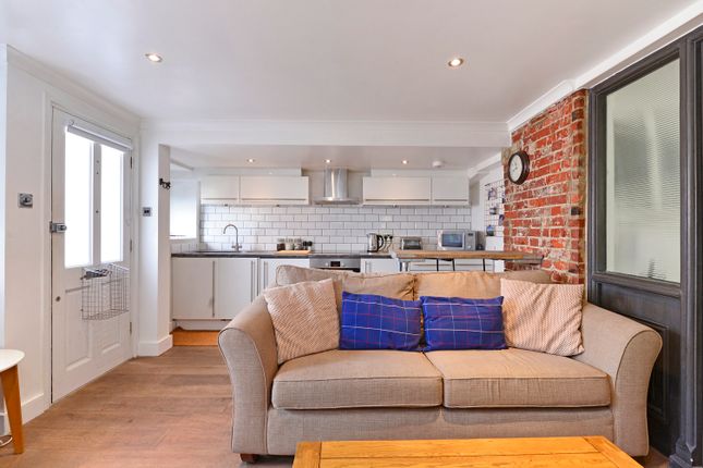 Flat 1, 11 Croft Road, Croft Road, Godalming photo 4