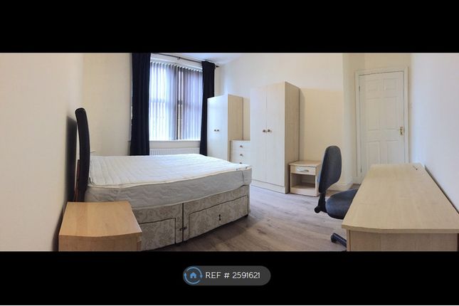 Bedroom (Large Front)