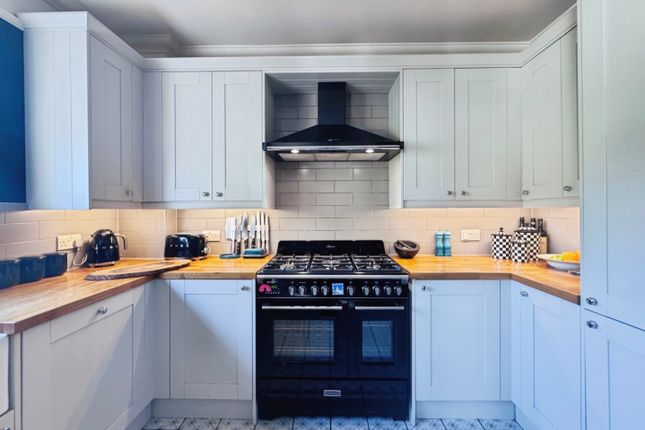 172, Carlton Avenue, Westcliff-On-Sea photo 2