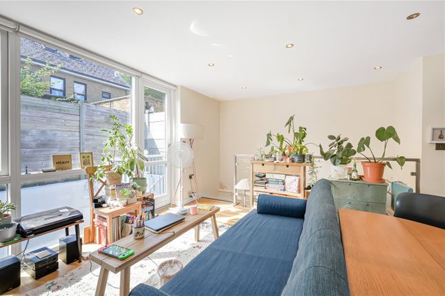 Helmsley Place, Hackney photo 4