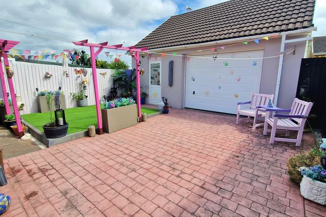 27, MAES YR HAF, NORTH CORNELLY photo 2