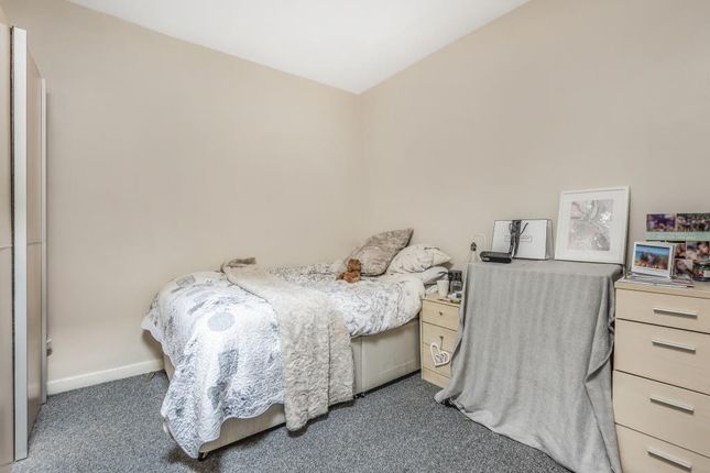 Flat to rent in Cowley Road, HMO Ready 5 Sharers