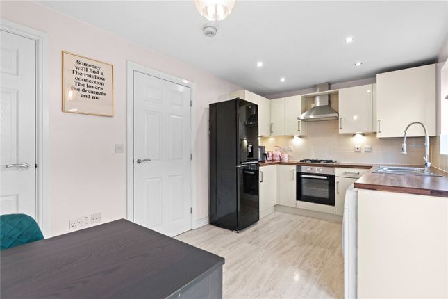 71, Portland Way, Mansfield photo 4