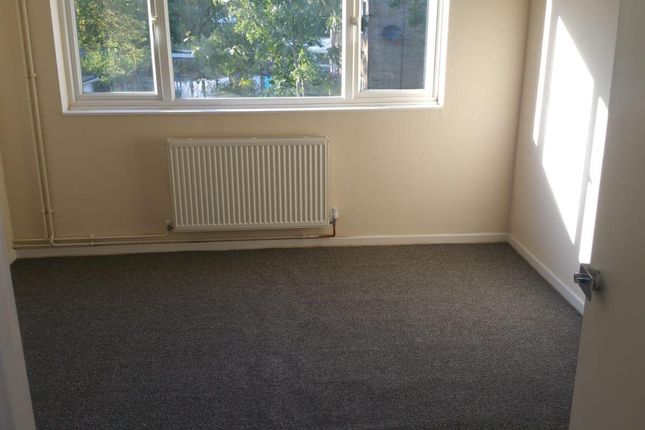 4, Creslow Court, Stony Stratford photo 4