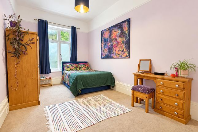4 Amherst Gardens, Hastings photo 4