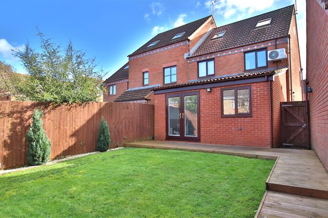 Property for sale in Mowbray Avenue, Stonehills, Tewkesbury
