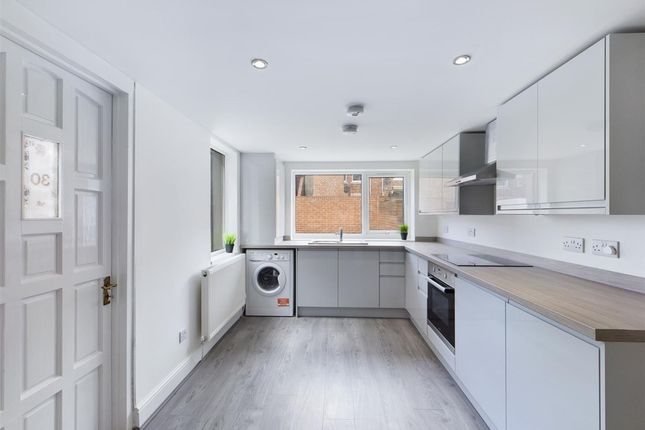 30 Telford Street, Gateshead photo 4