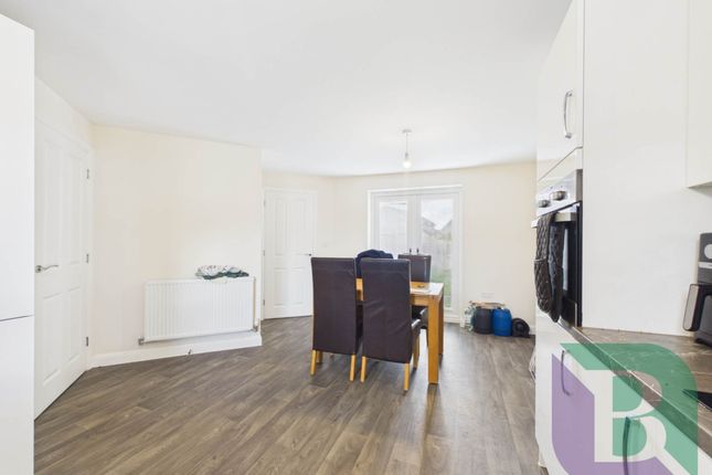 Cranwell Crescent, Milton Keynes photo 5