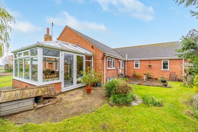 Detached bungalow for sale in Horseshoe Road, Spalding, Lincolnshire