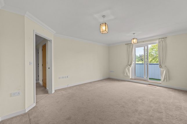 Butlers Place,Flat 17, Portsmouth Road, Godalming photo 4