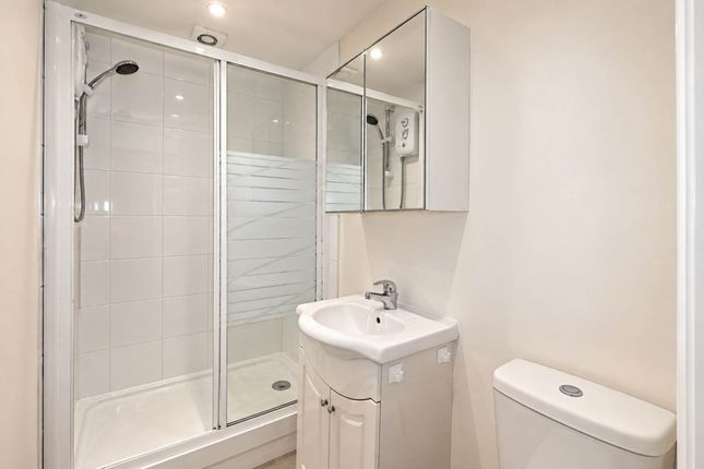 Flat 6, High Street, Weston-super-Mare photo 4