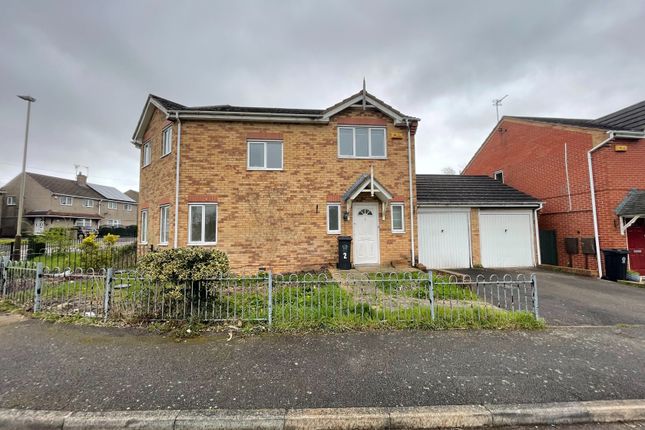 Thumbnail Semi-detached house to rent in Keswick Close, Glen Parva, Leicester