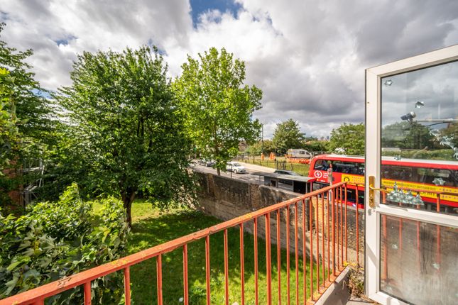 Surrey Street, Plaistow photo 4