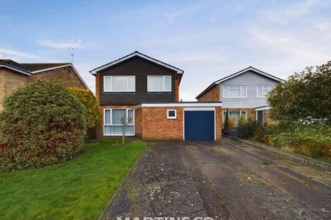 Thumbnail Detached house for sale in Woodrow Drive, Wokingham