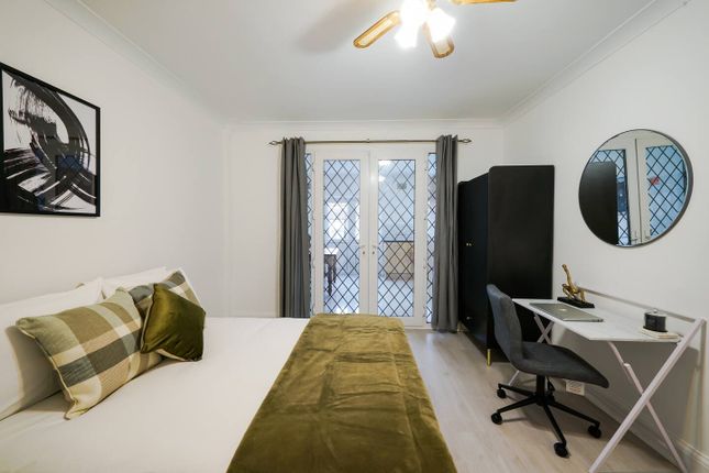 Thumbnail Room to rent in Avalon Road, London