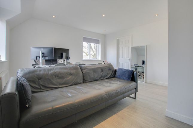 Flat for sale in Forest Glade, Langdon Hills