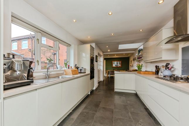 14, Acacia Avenue, Cheshire photo 4