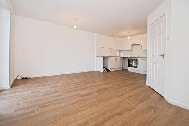 155 Seager Drive, Seager Drive, Cardiff photo 5