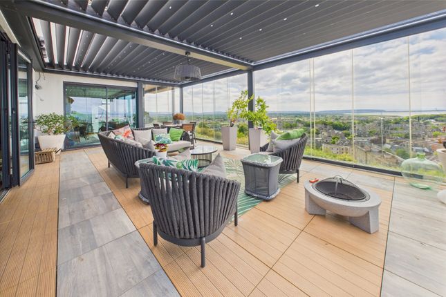 Sun Lounge