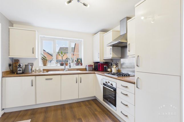 34, Amber Way, Burbage photo 3