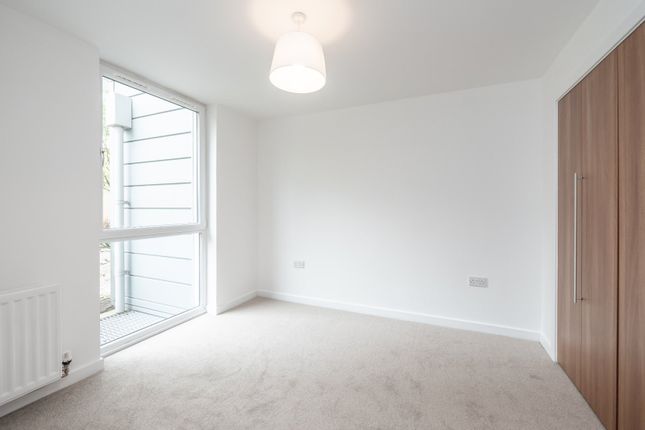 Flat for sale in 16 Kimmerghame Path, Fettes, Edinburgh