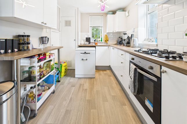 20, Elgar House Kneller Road, Twickenham photo 3