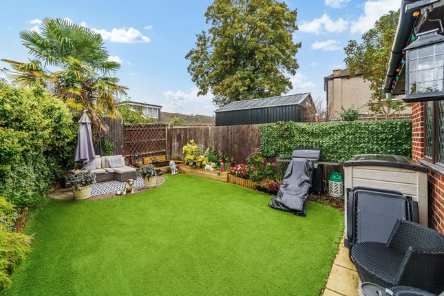 3a Inverness Road, Worcester Park photo 2