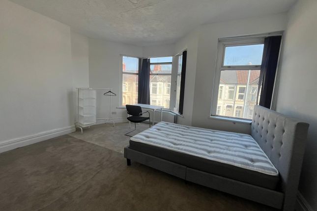 4-5 Bedroom House To Rent On Malefant Street