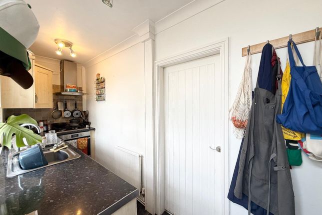 40, Gladstone Street, Pudsey photo 3