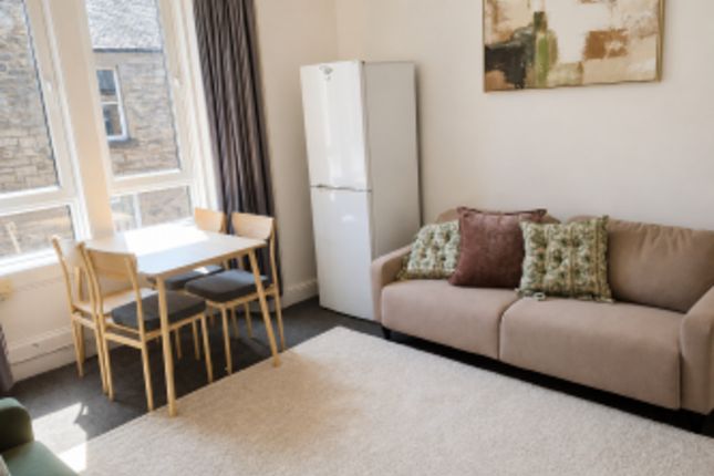 Flat Flat 7, 17, Upper Grove Place, Edinburgh photo 3
