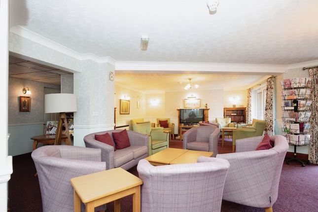 Flat for sale in Scholars Court, Stratford-Upon-Avon