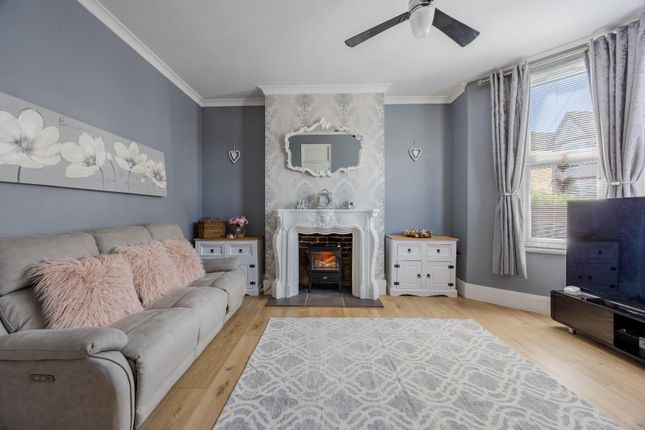 48, Silverdale Avenue, Westcliff-On-Sea photo 4
