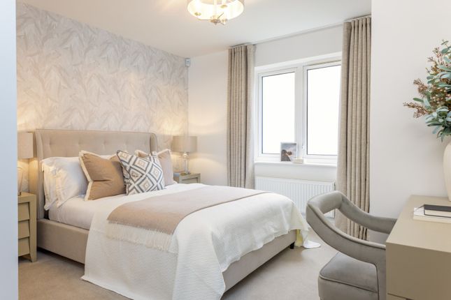 337, 18 Goshawk Road, Lancing, Bn15 9Gt photo 2