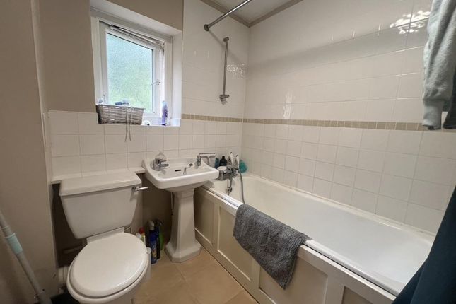Flat 6 Walton Lodge Court, 27 Castle Road, Clevedon photo 4