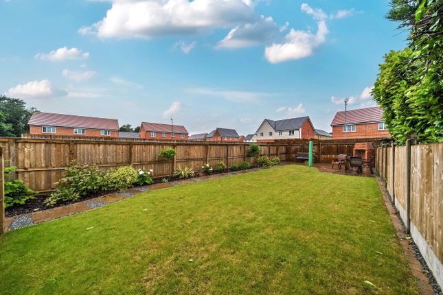 3, Field Lane Cottages, Thorpe Willoughby photo 2