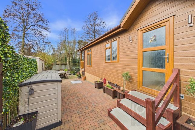 21 Kingfisher,Overstone Lakes Caravan Park, Ecton Lane, Northampton photo 3