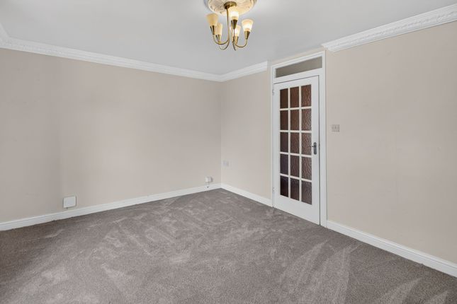18 Raseby Place, Sheffield photo 2