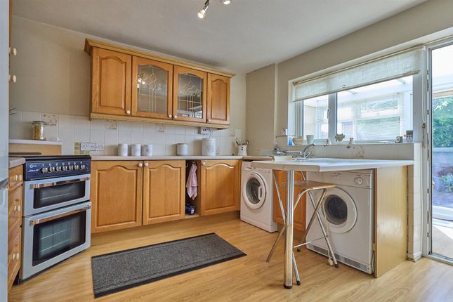 11, Clifton Way, Hinckley photo 2