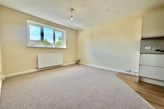 14 Christopher Court, Malbrook Road, NORWICH photo 5