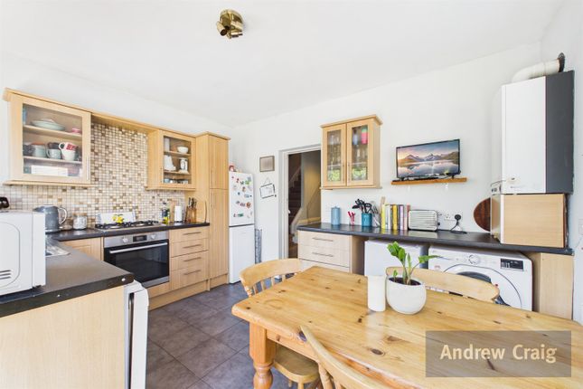 1 Bellfield Avenue, Gosforth photo 4