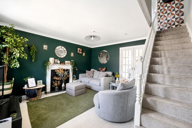 7, Hewes Close, Leicester photo 3