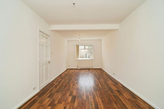 9, Wilham Avenue, Manchester photo 3