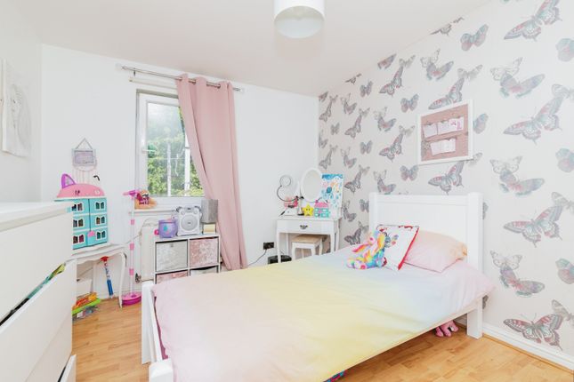 Flat for sale in Edward Place, Glasgow