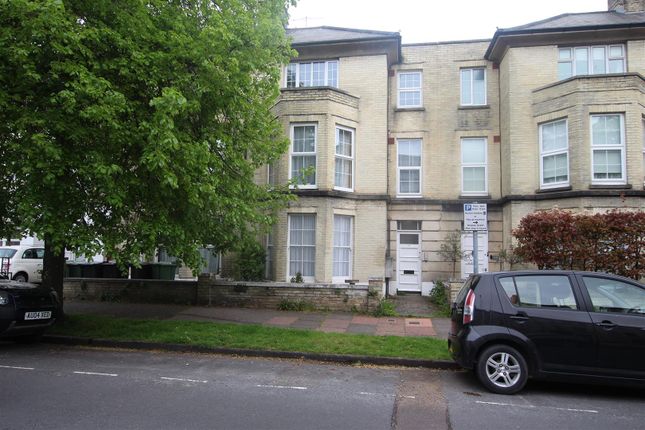 Thumbnail Flat to rent in Lushington Road, Eastbourne